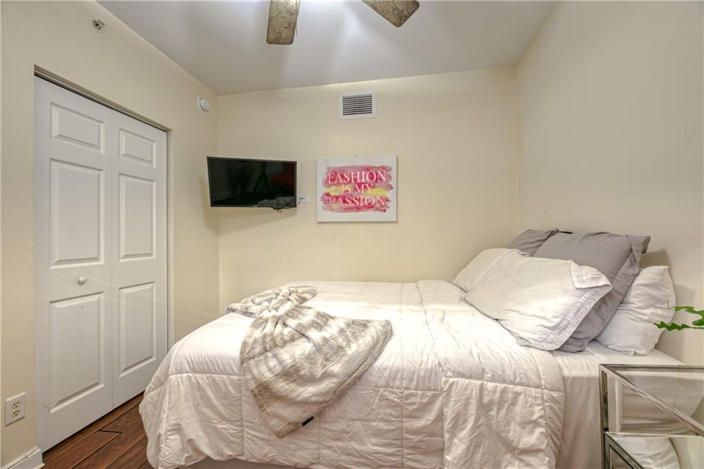 Vintage - Residential