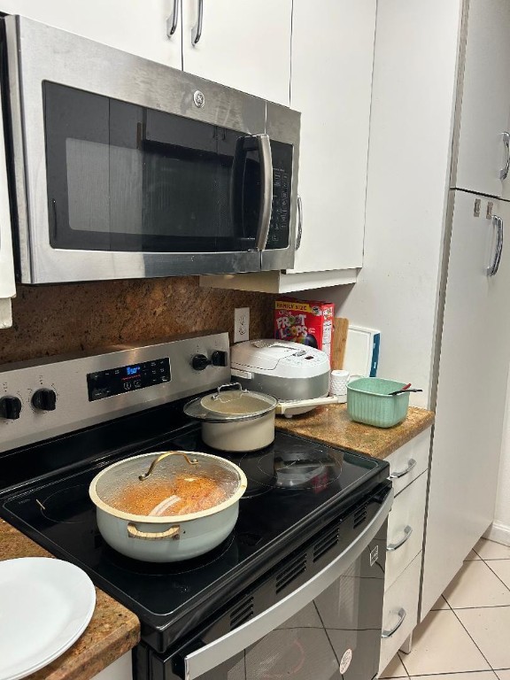 fulford by the sea sec B - Residential Lease