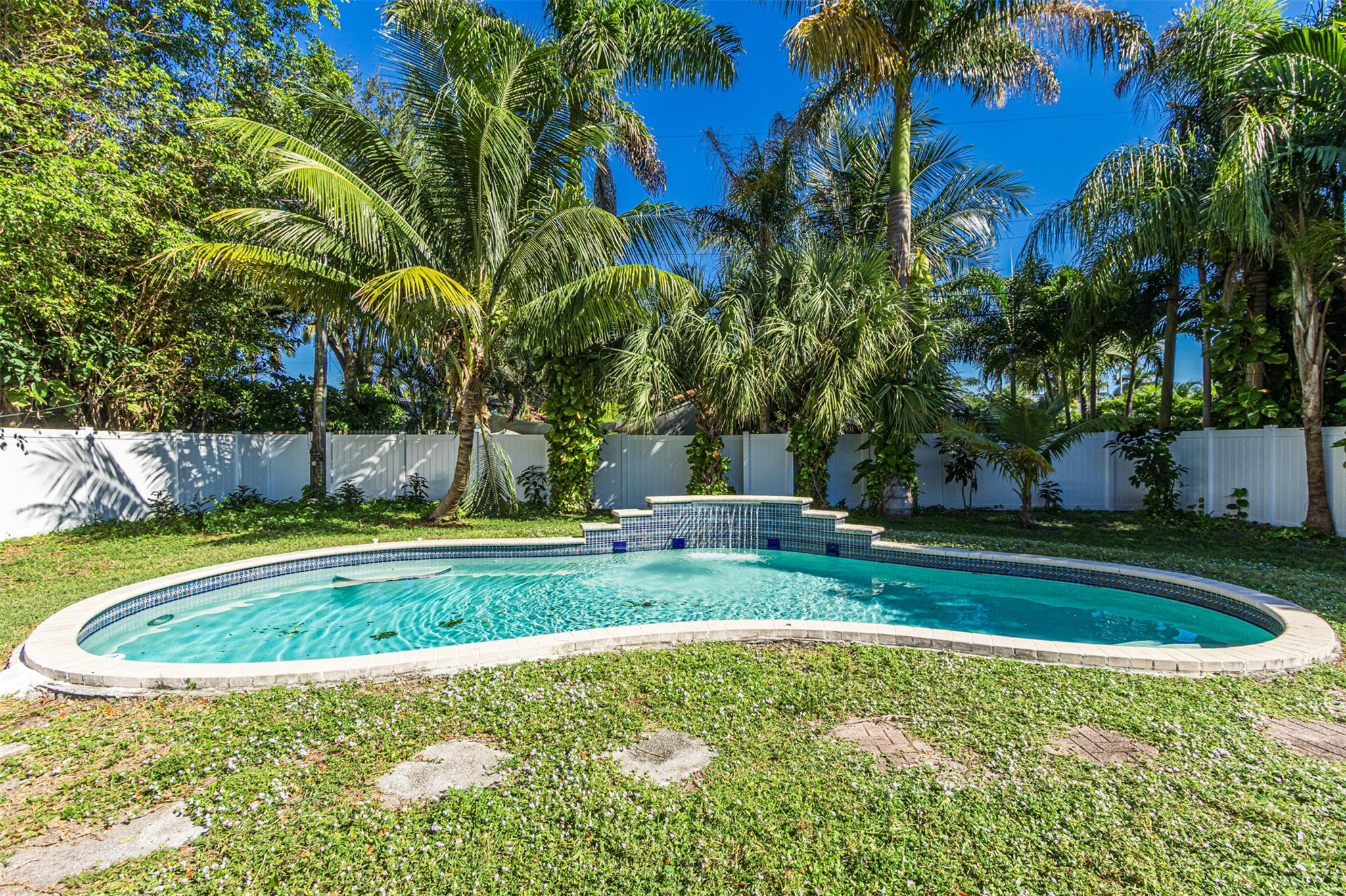 Flora Gardens 32-15 B - Residential Lease