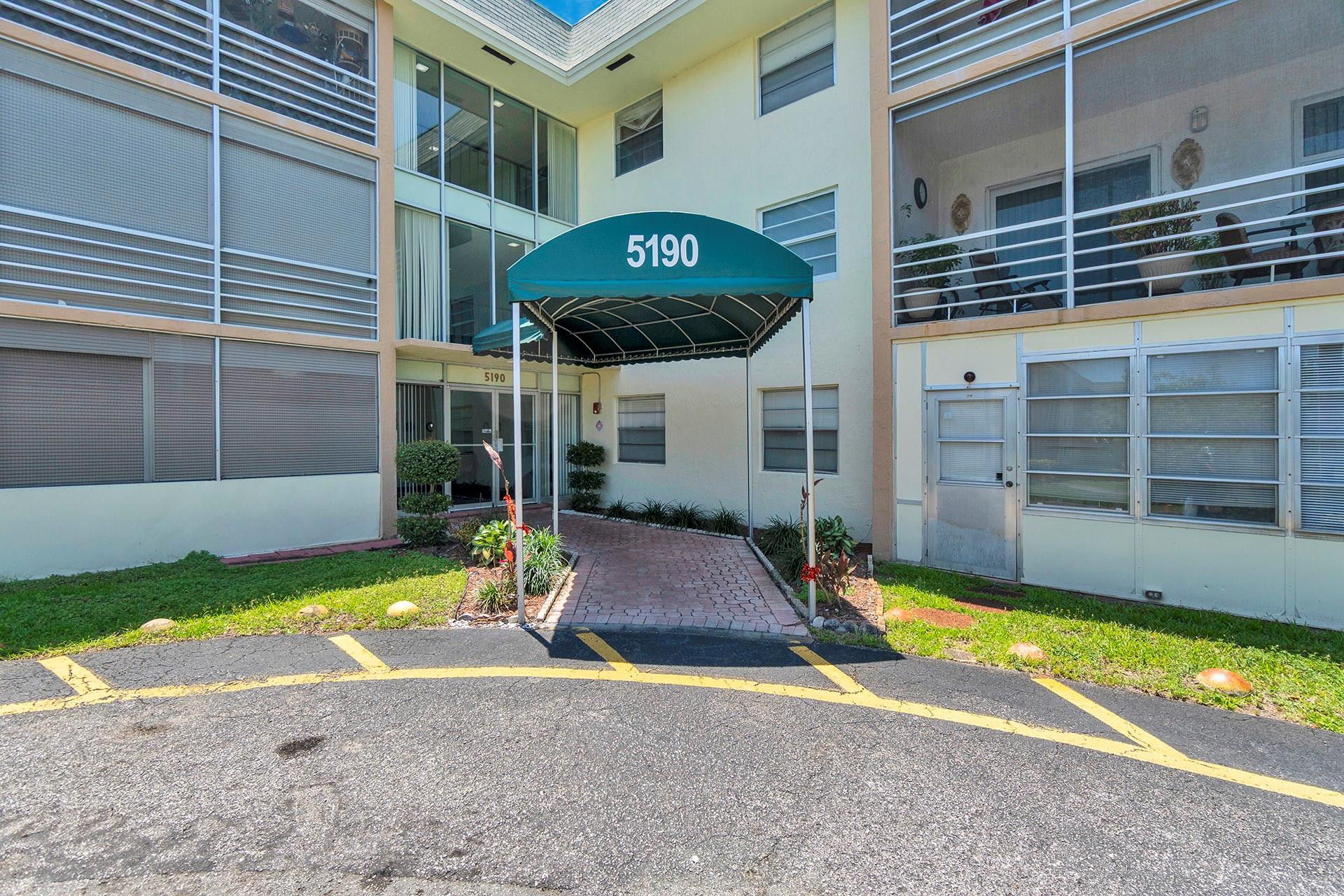 5190 E Sabal Palm Boulevard 304