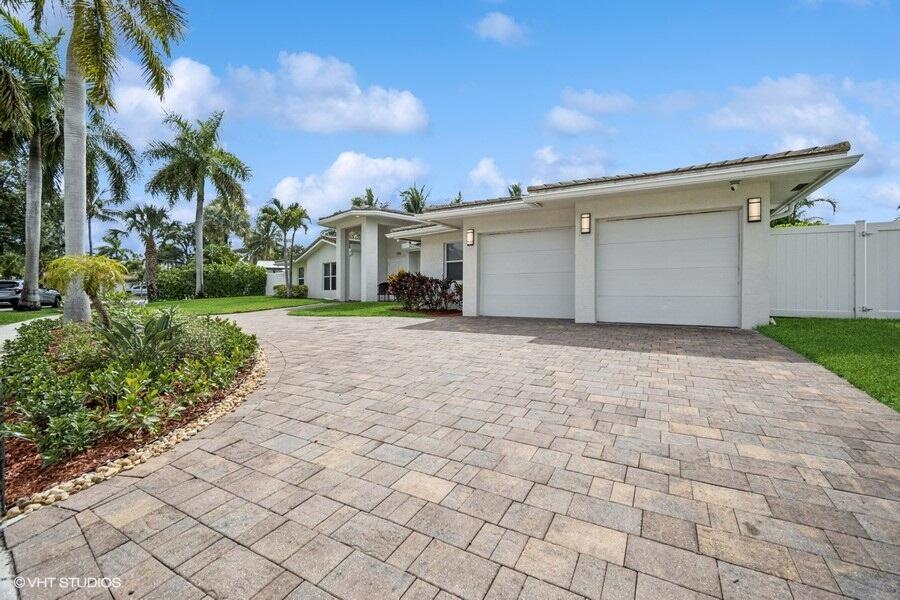 746 SW 2nd Street