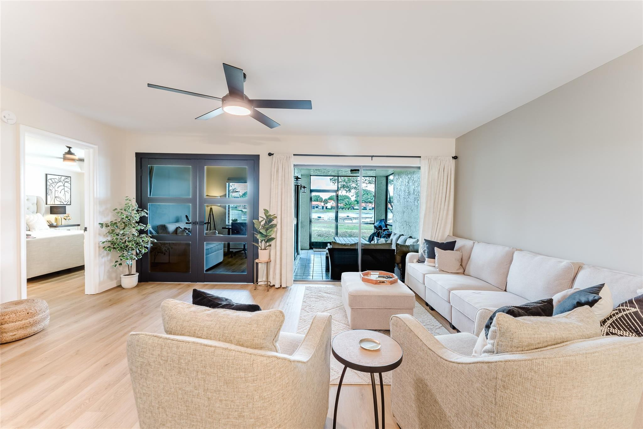 Republic Square - Residential