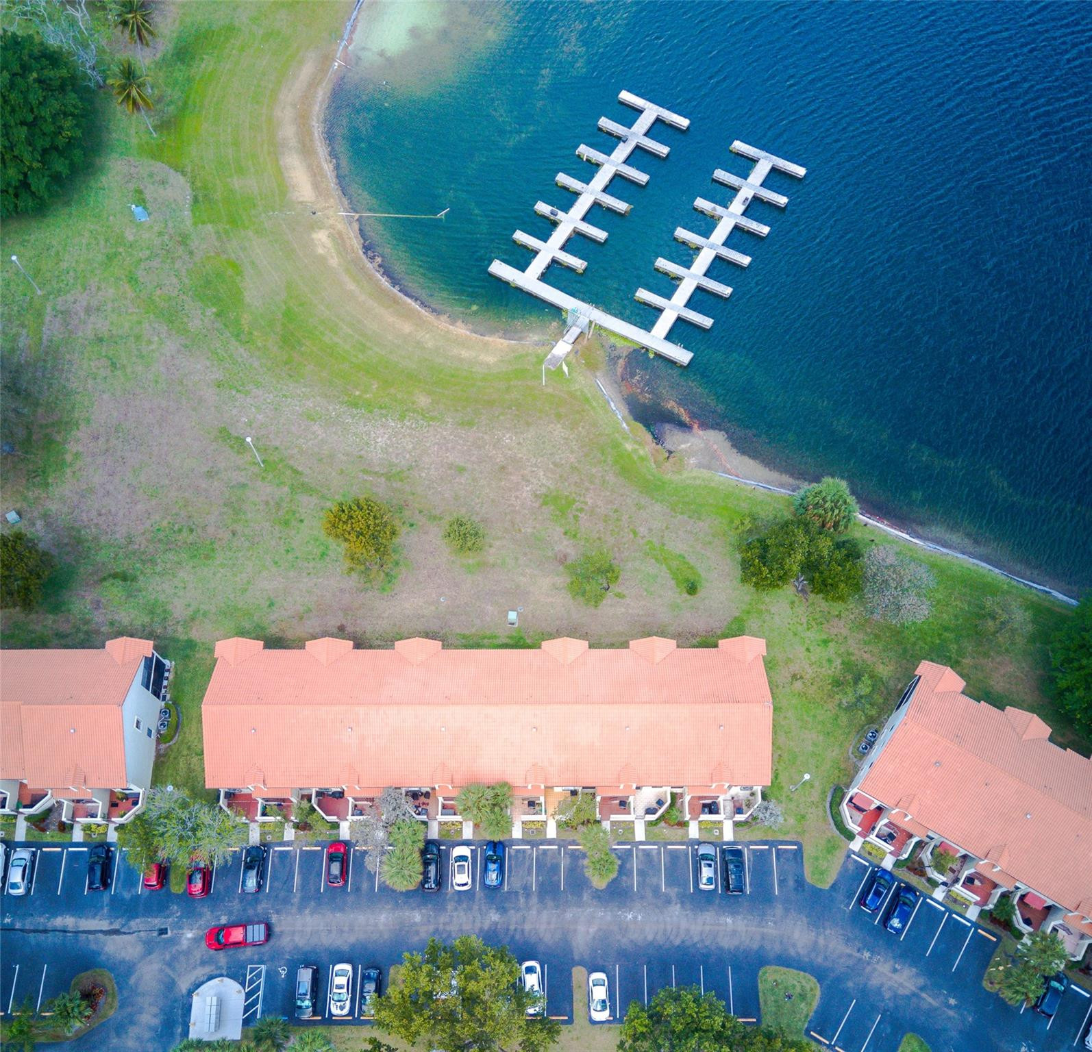 Republic Square - Residential