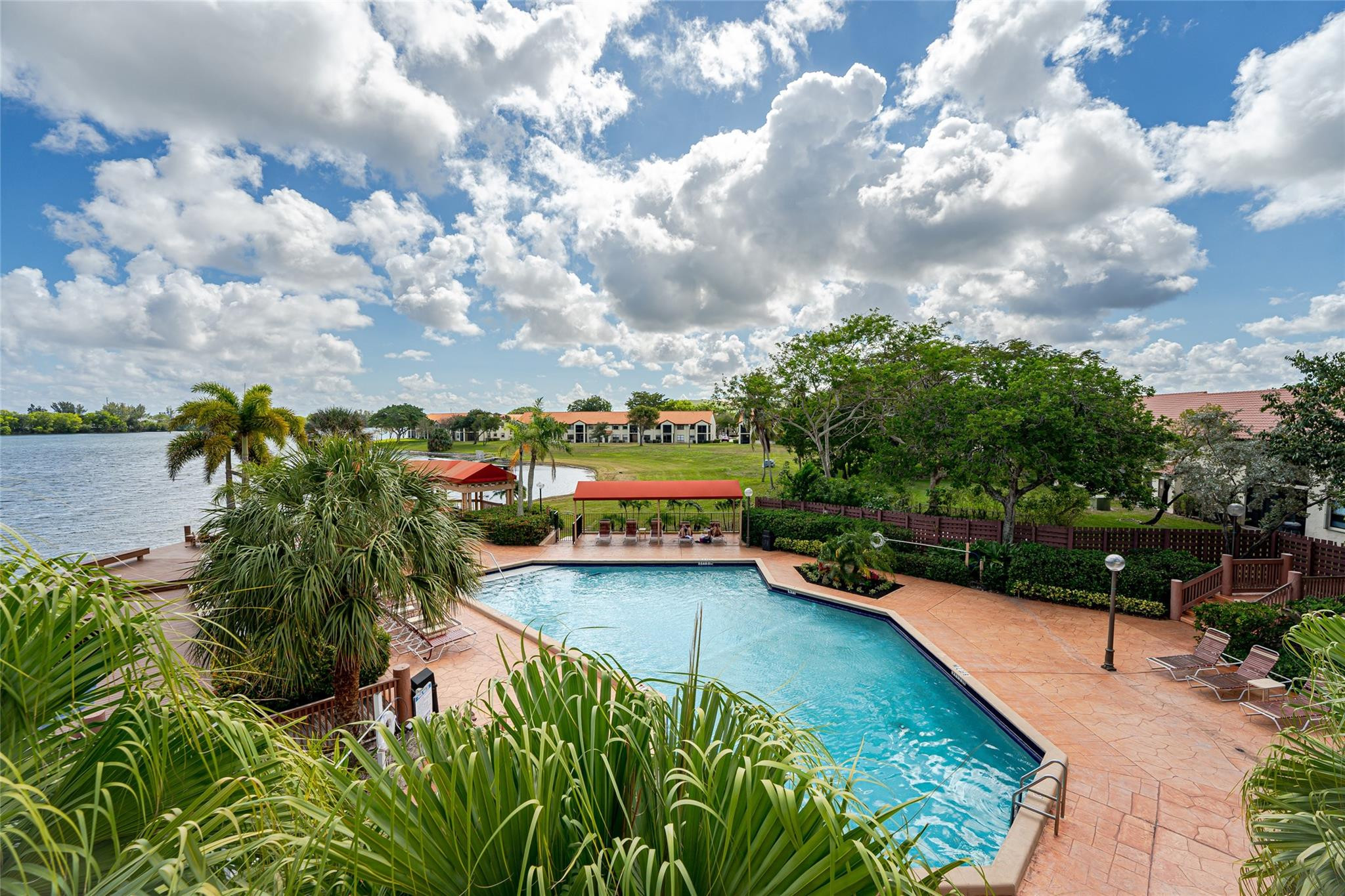 Republic Square - Residential