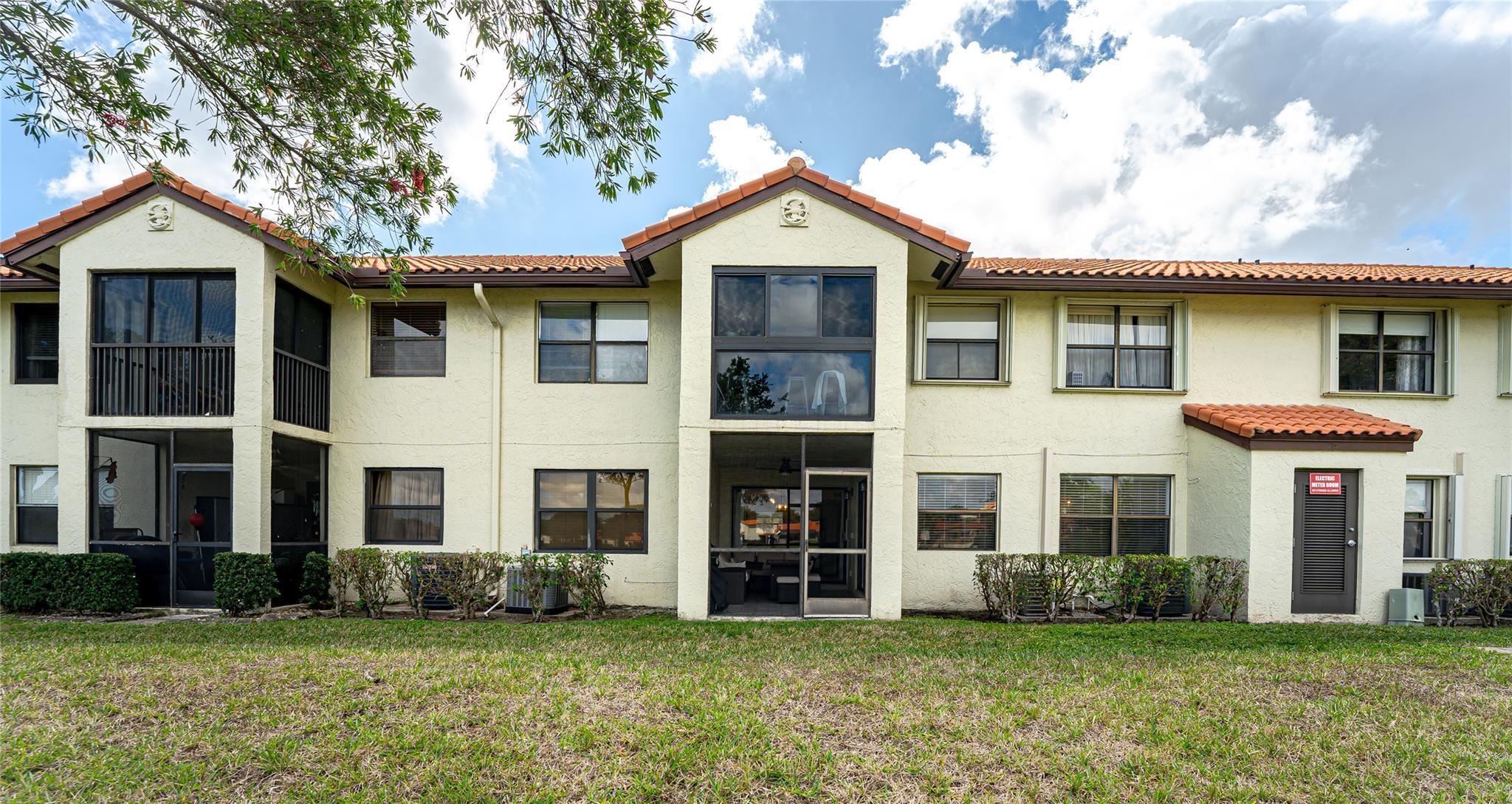 Republic Square - Residential