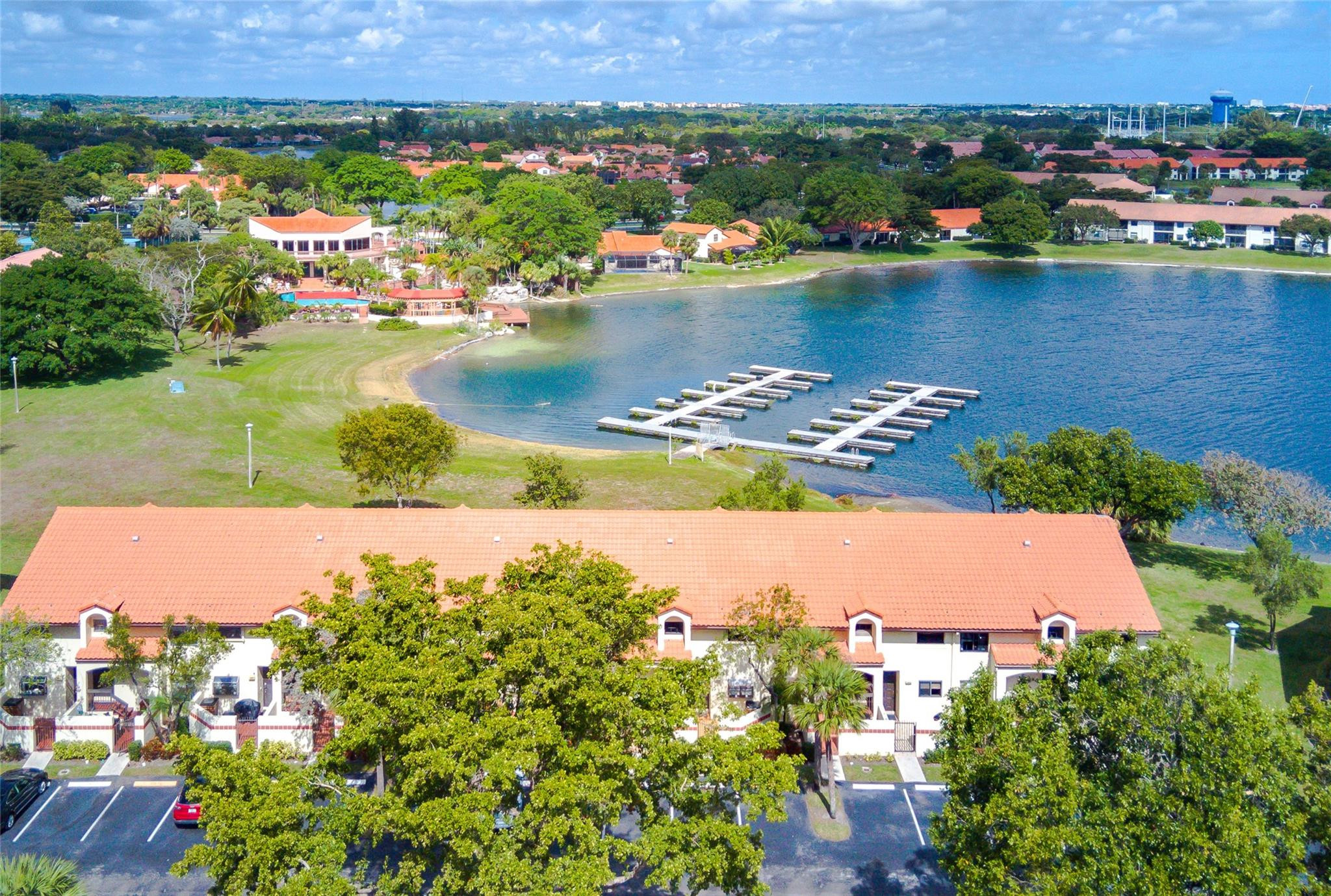 Republic Square - Residential