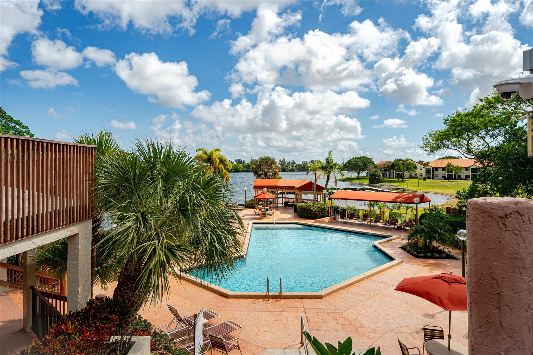 Republic Square - Residential