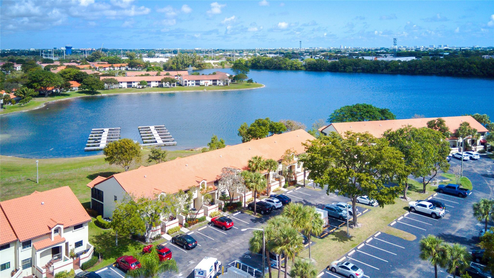 Republic Square - Residential