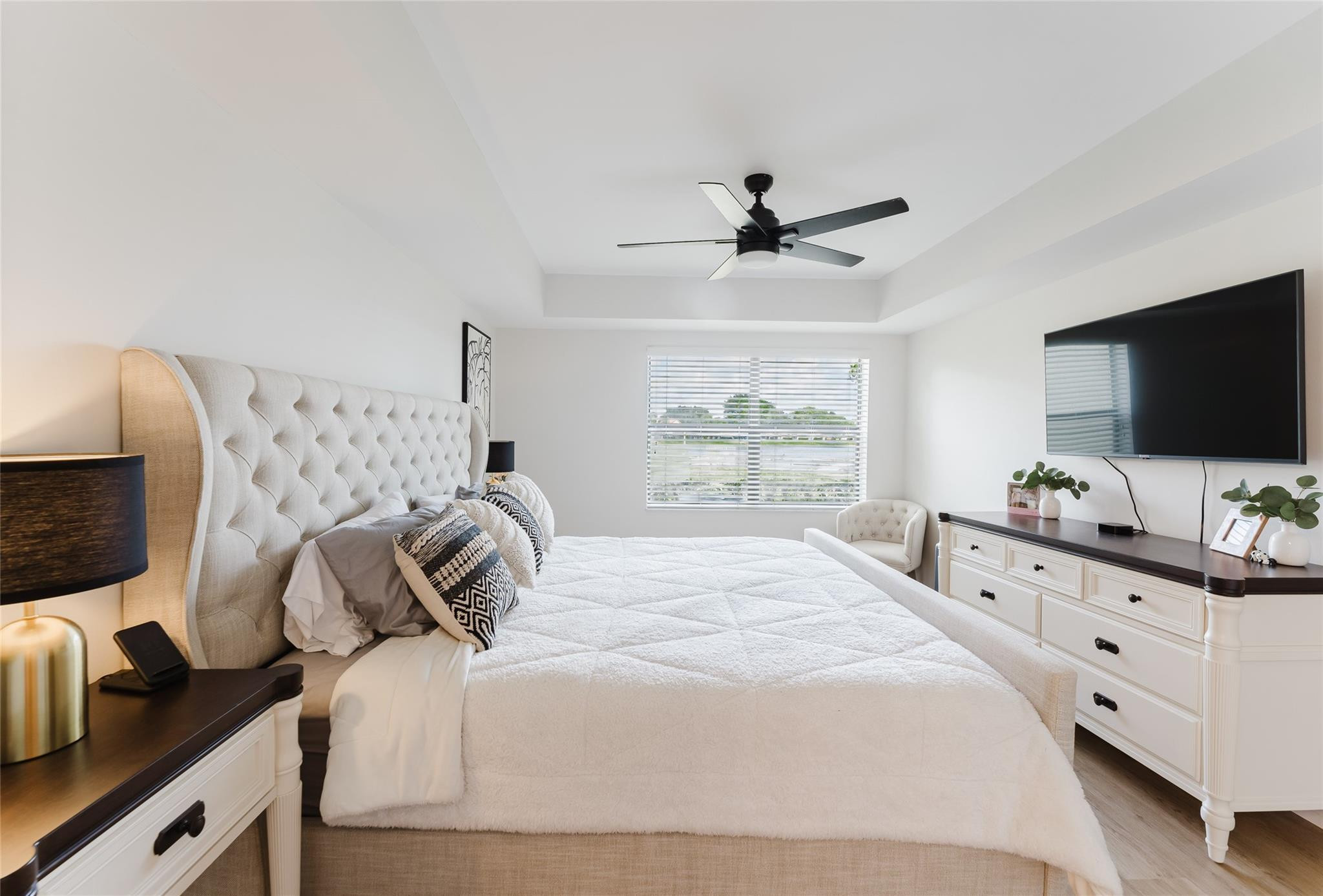 Republic Square - Residential