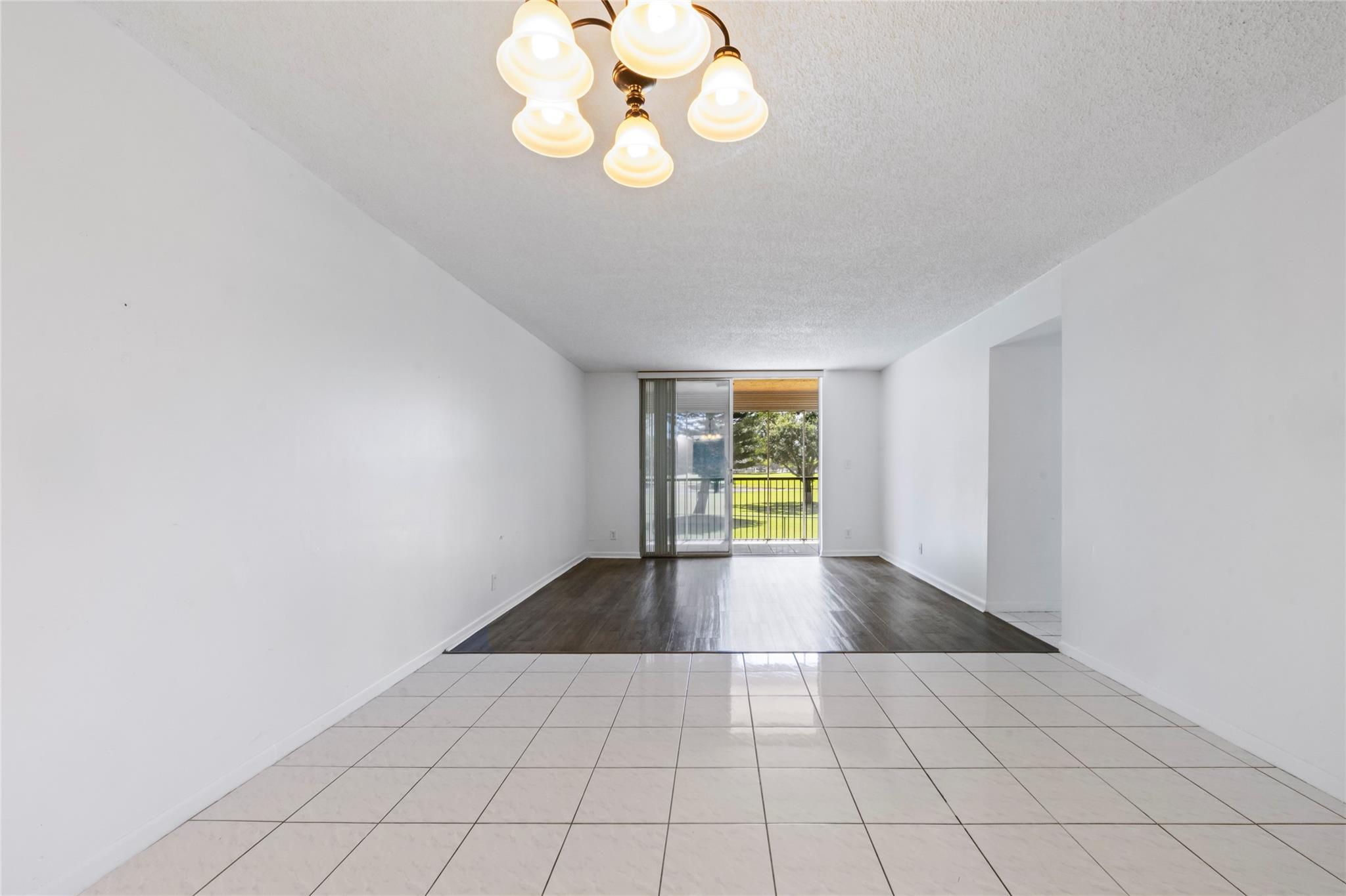 Rolling Hills Golf & Tenn - Residential