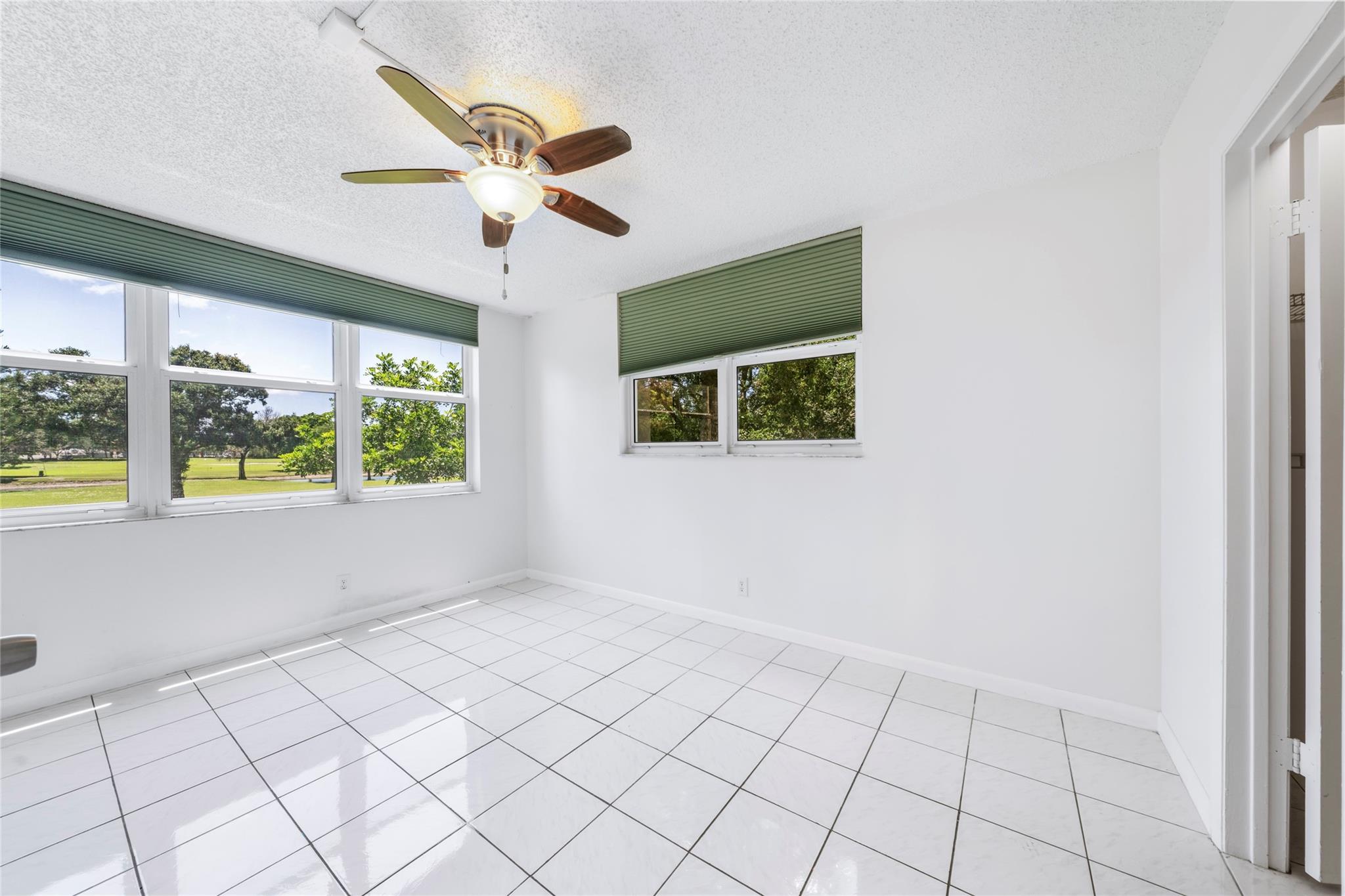 Rolling Hills Golf & Tenn - Residential