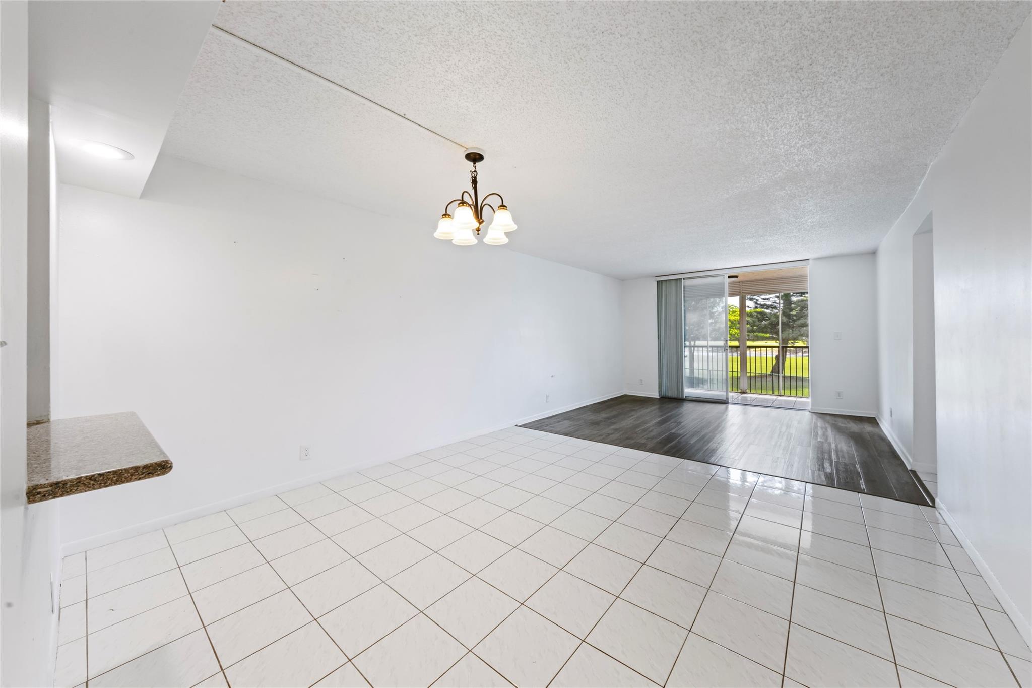 Rolling Hills Golf & Tenn - Residential