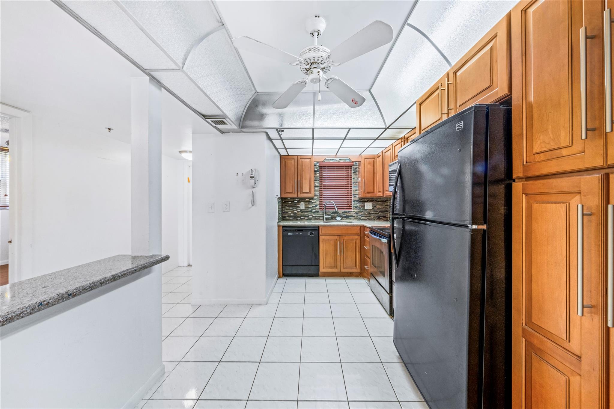 Rolling Hills Golf & Tenn - Residential
