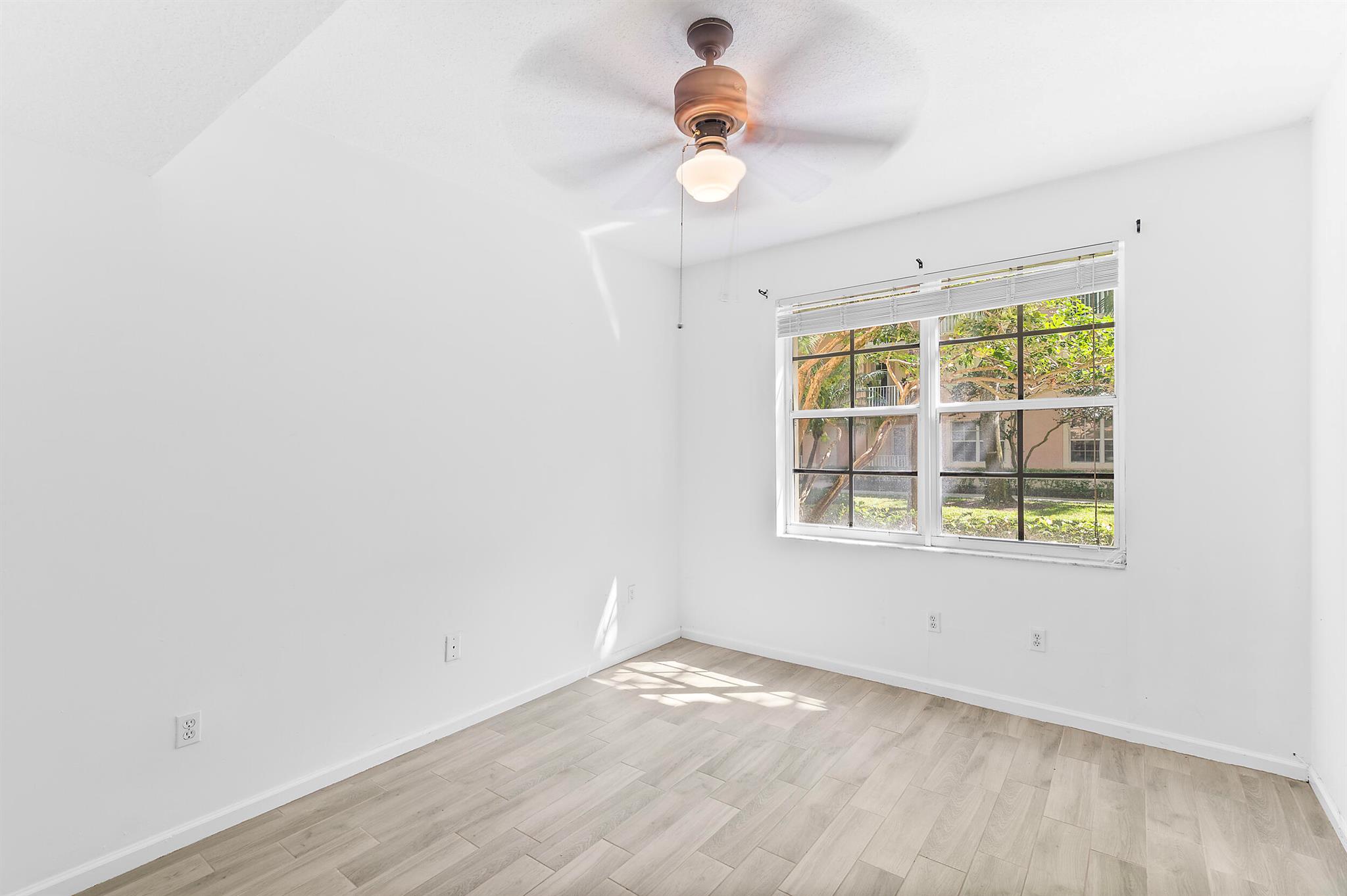 VILLAGE AT ABACOA CONDO - Residential Lease