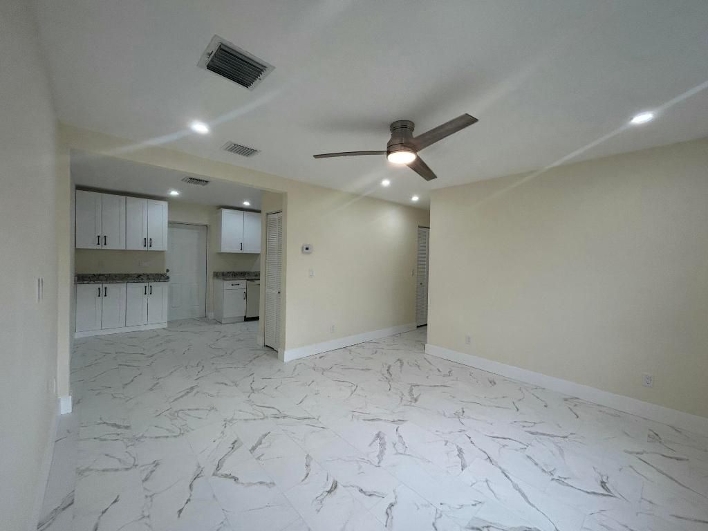 Photo of 3176 S 25th Street, Fort Pierce, FL 34981 (MLS # R11133656)