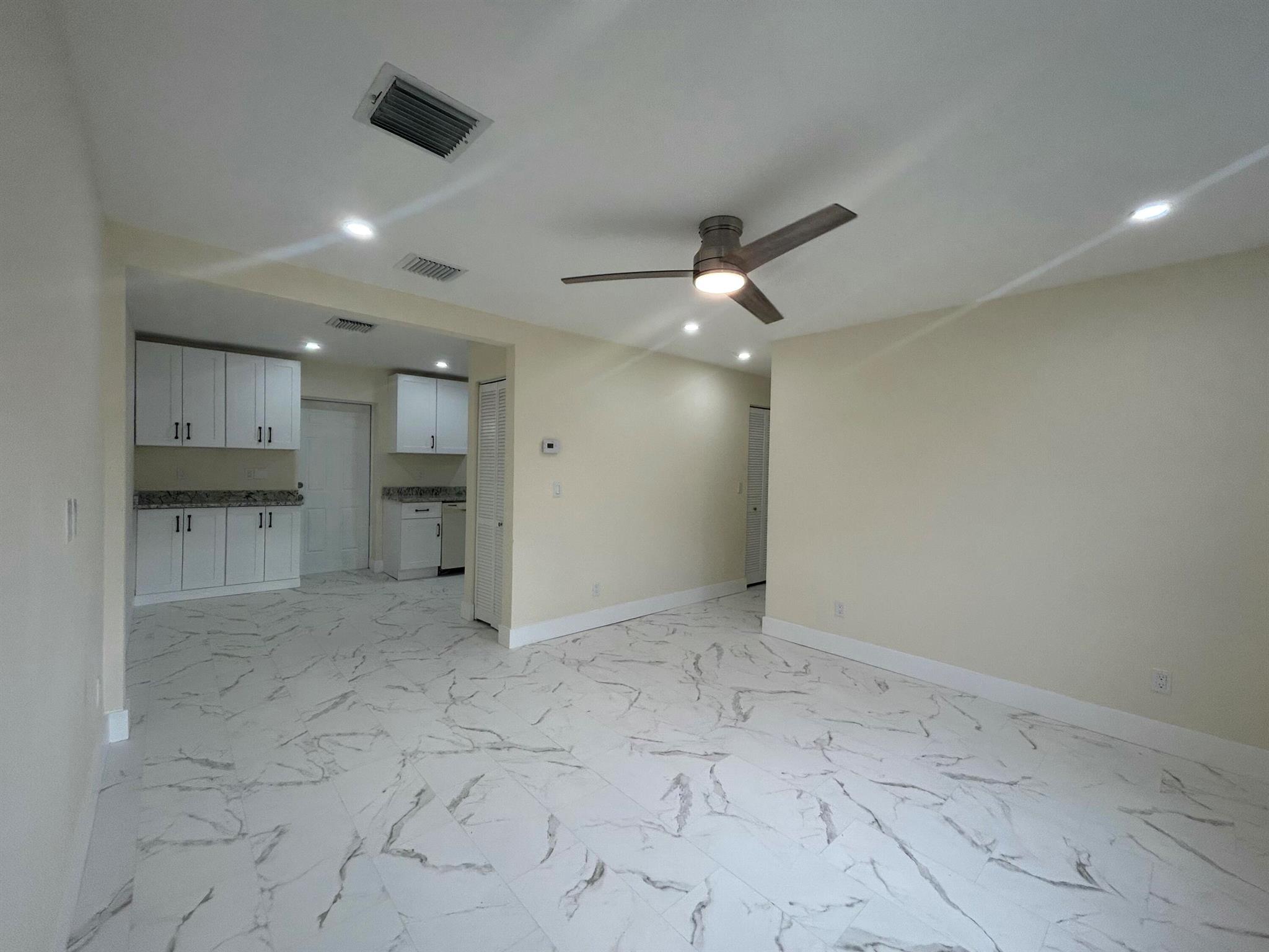 FLEETWOOD ACRES - Residential Lease