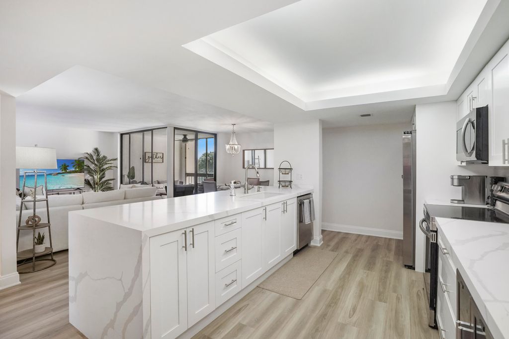 Photo of 750 Egret Circle #6304, Delray Beach, FL 33444 (MLS # B26009030)