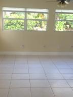 Sidewalks, bicycling, basketball, golf, close to s - Residential Lease