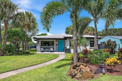 631 S Palmway Lake Worth Beach FL 33460