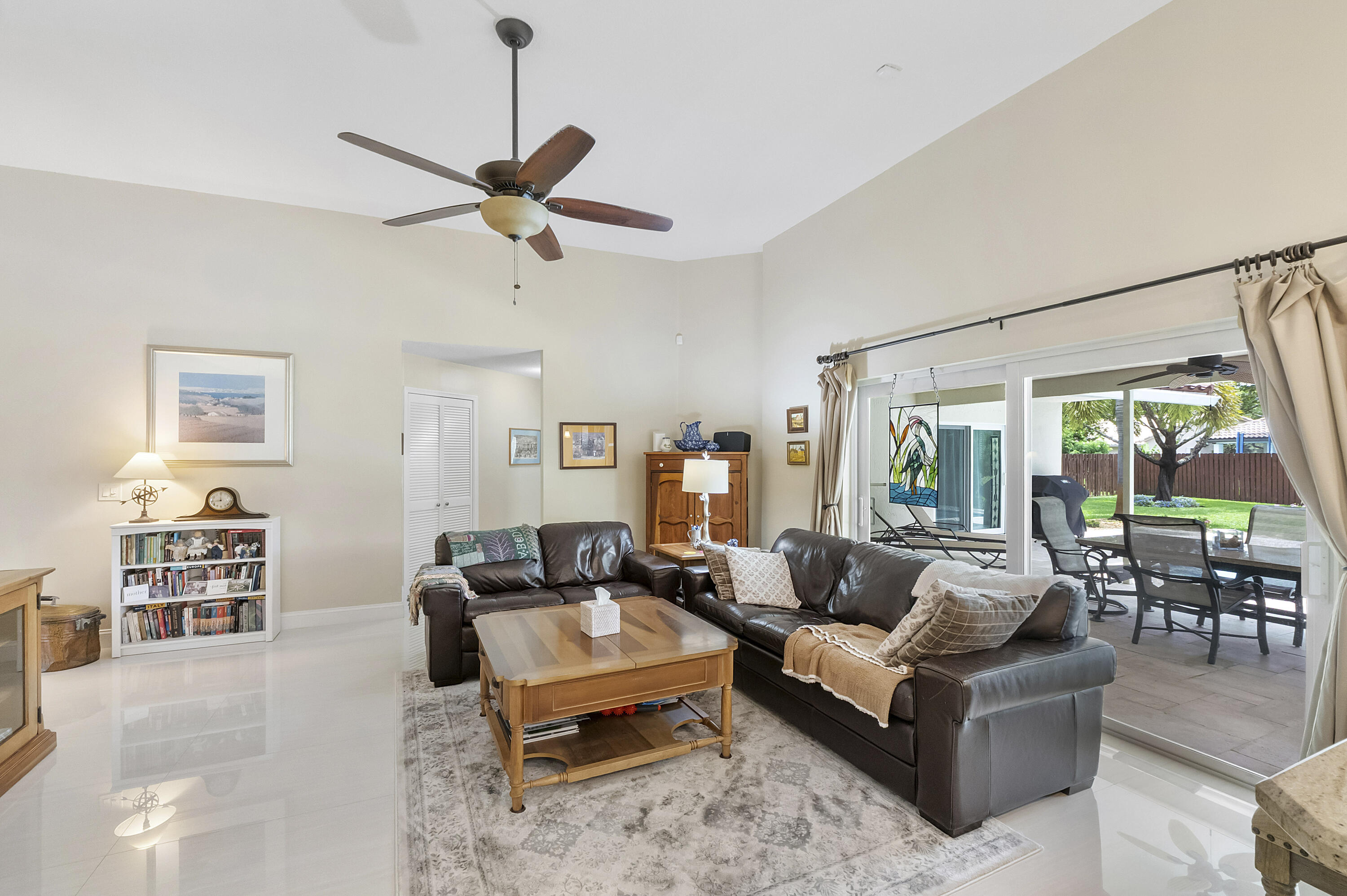 NORTH SPRINGS - Residential
