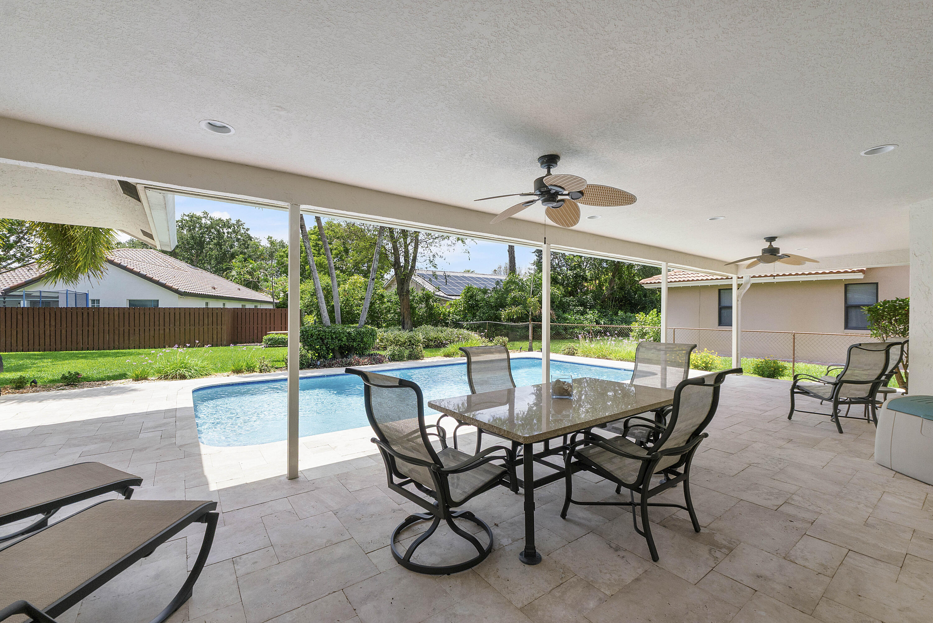 NORTH SPRINGS - Residential