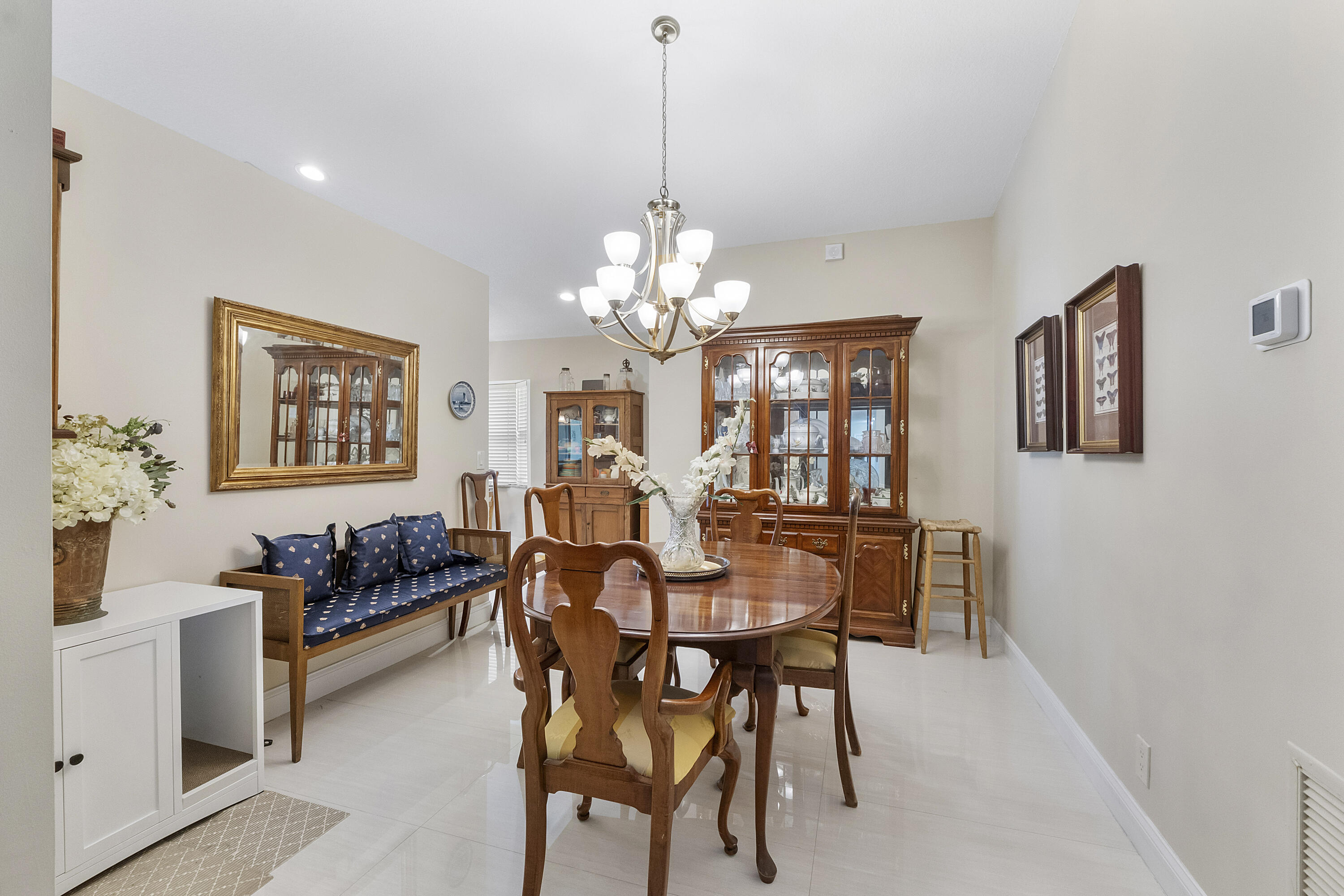 NORTH SPRINGS - Residential