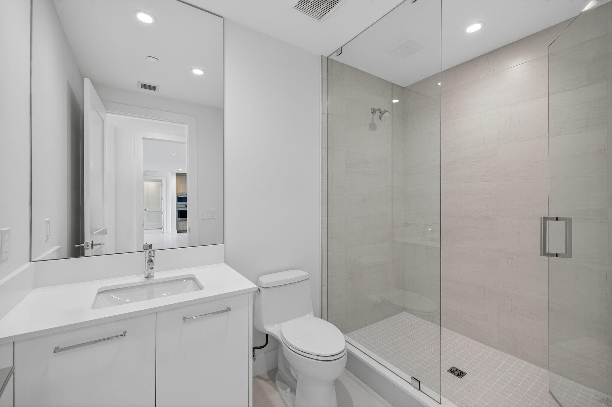 SELENE OCEANFRONT RESIDEN - Residential