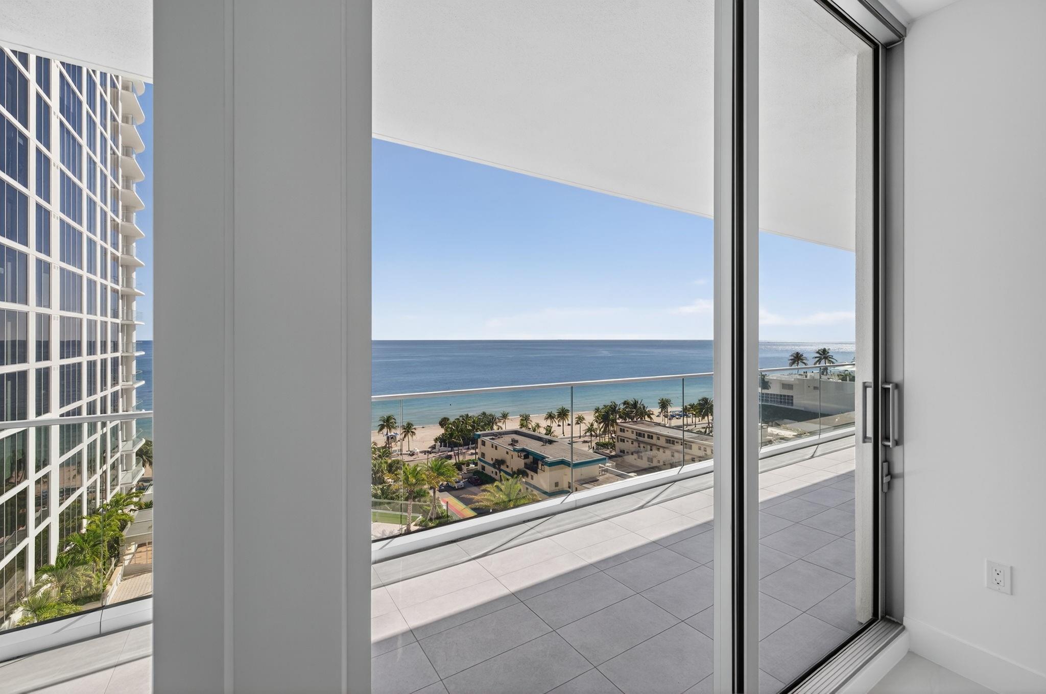 SELENE OCEANFRONT RESIDEN - Residential