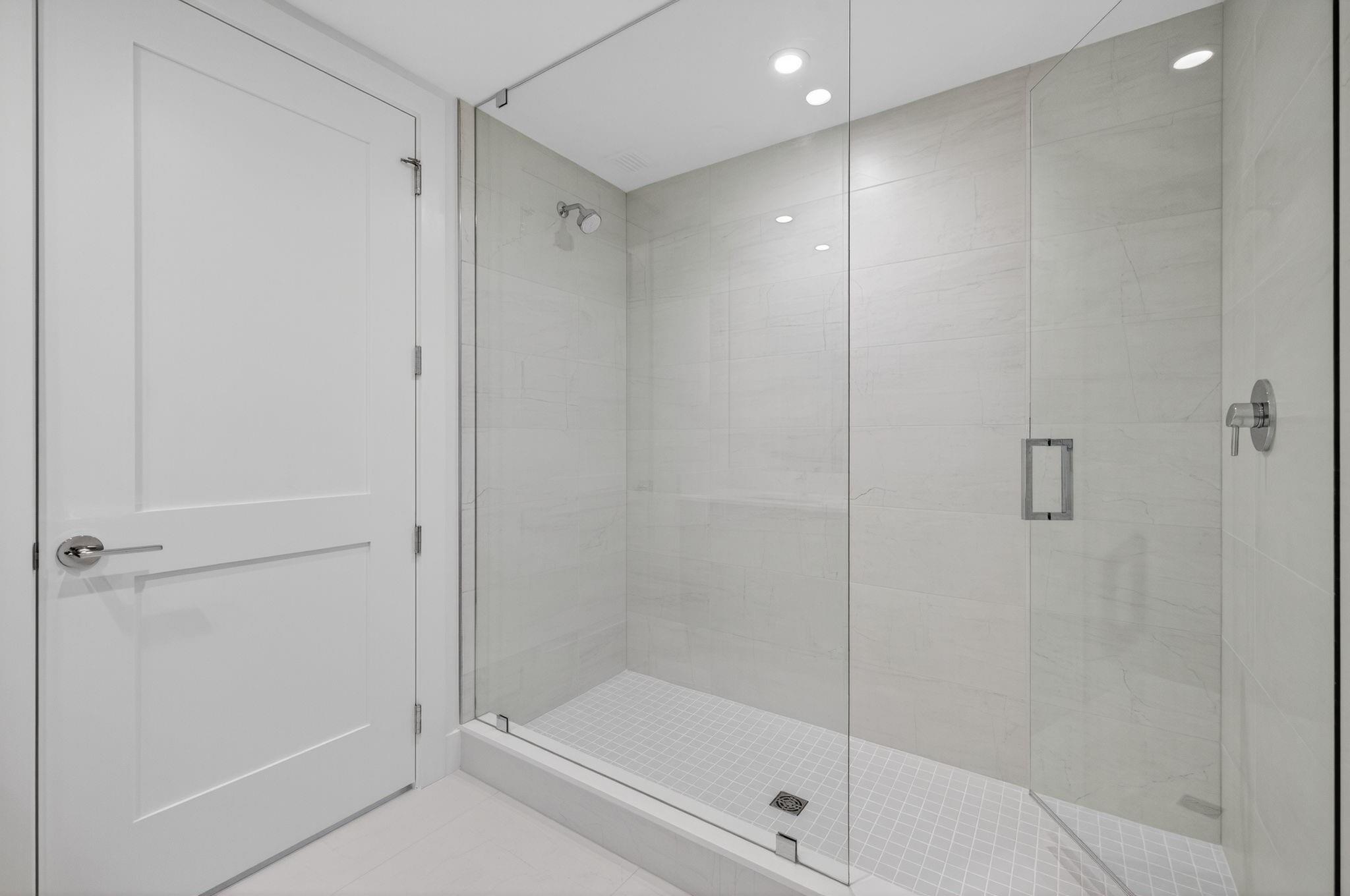 SELENE OCEANFRONT RESIDEN - Residential