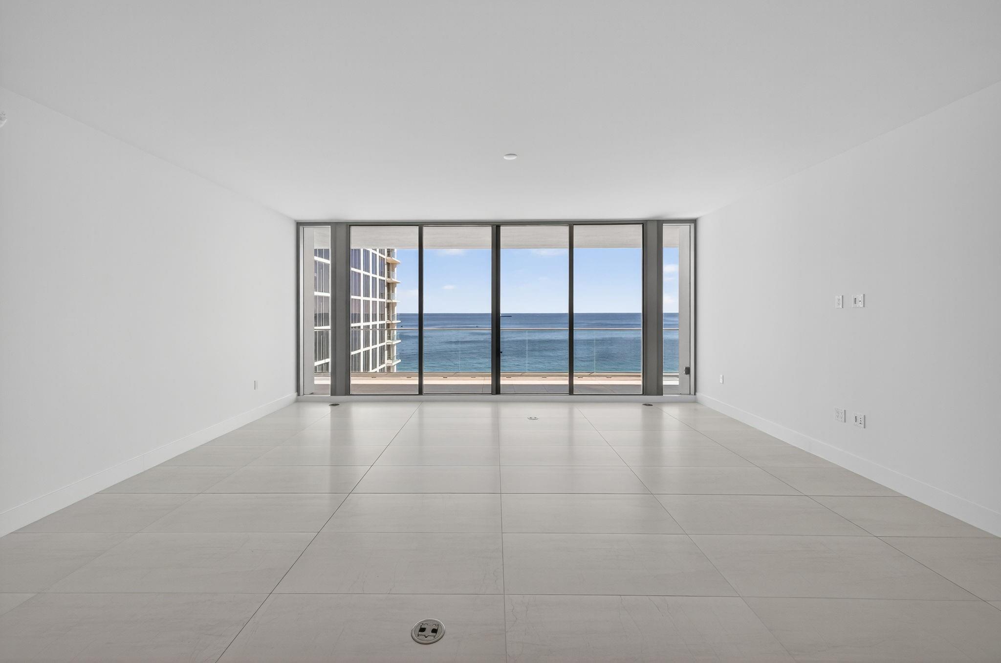SELENE OCEANFRONT RESIDEN - Residential