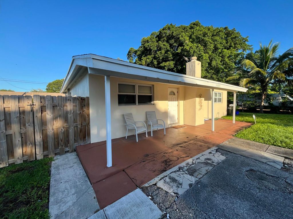 Photo of 14885 Whatley Road, Delray Beach, FL 33445 (MLS # R11127365)