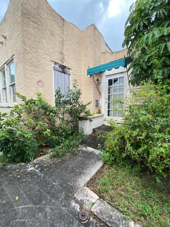 DELLAWANA PLACE - Residential