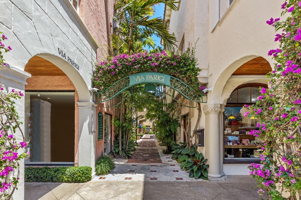 Photo of 9 Via Parigi, Palm Beach, FL 33480 (MLS # R11128356)