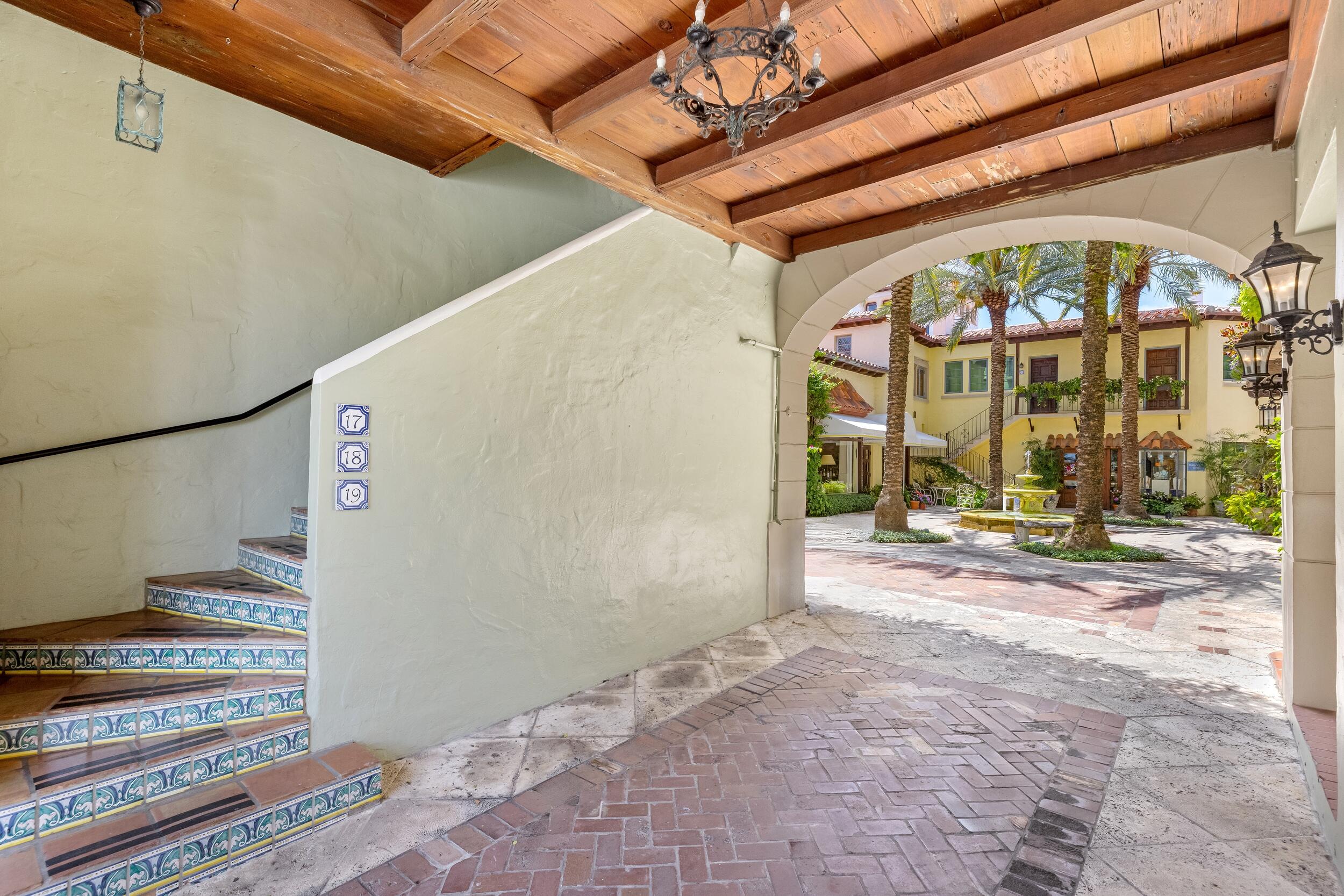 ROYAL PARK ADD TO P B IN - Residential