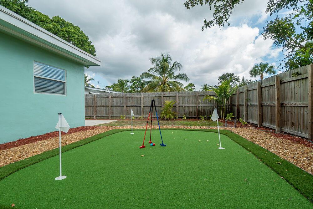 LAGUNA PARK 2 - Residential Lease