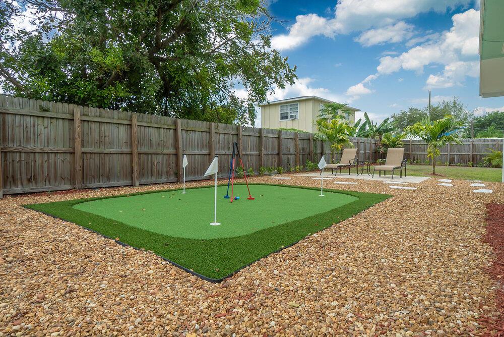 LAGUNA PARK 2 - Residential Lease