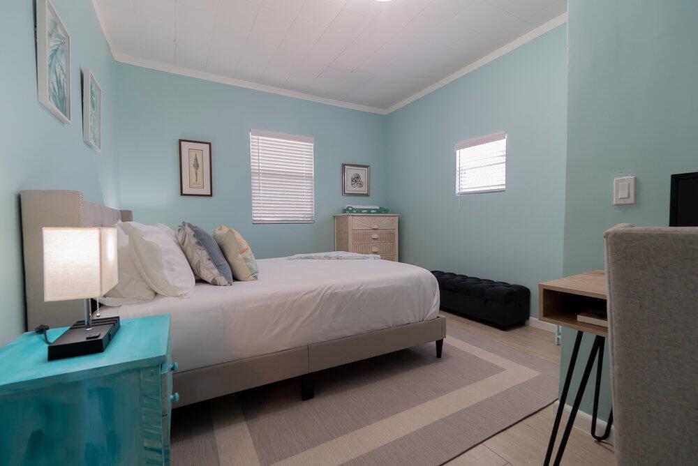 LAGUNA PARK 2 - Residential Lease