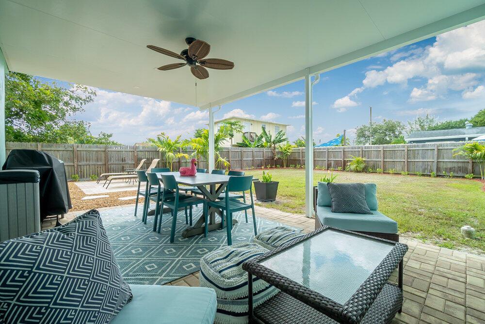 LAGUNA PARK 2 - Residential Lease