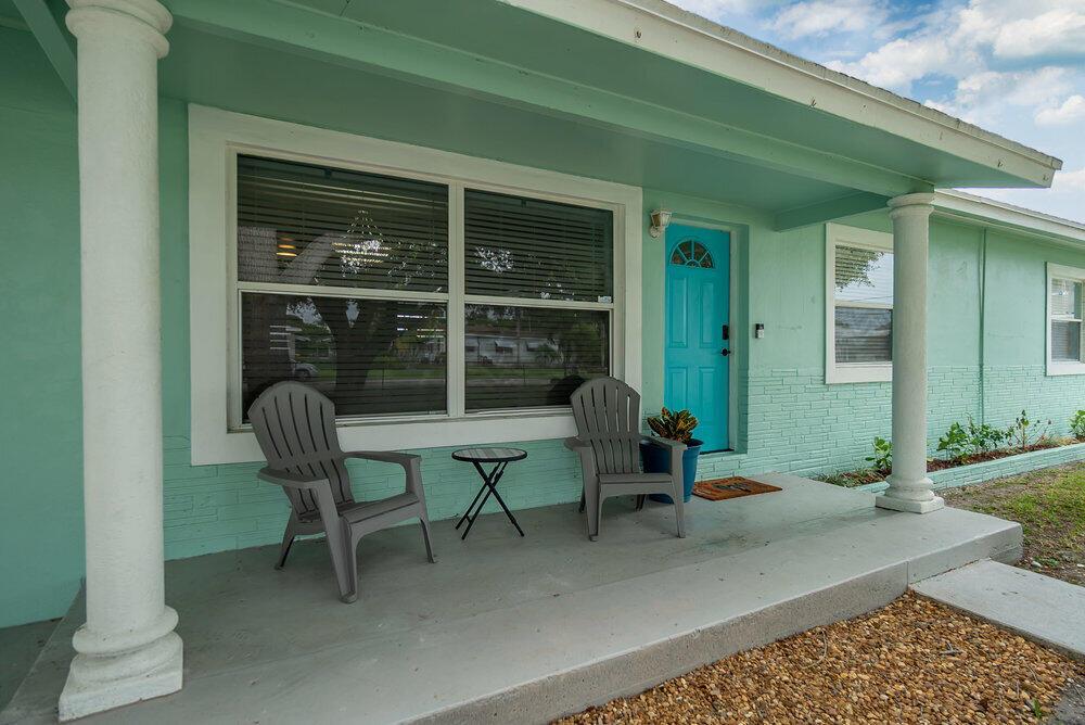 LAGUNA PARK 2 - Residential Lease