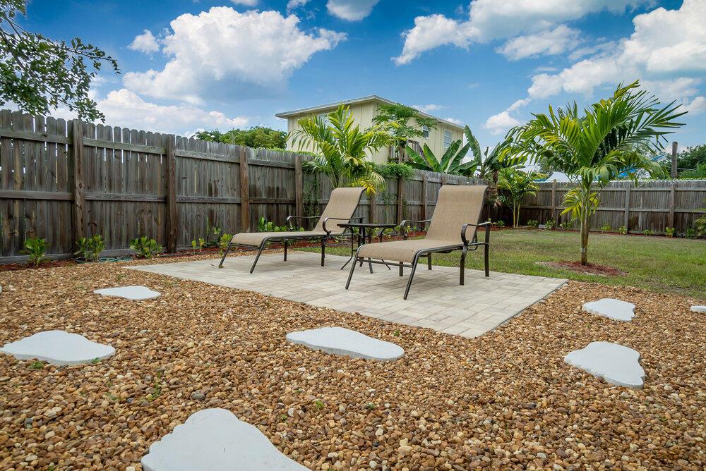 LAGUNA PARK 2 - Residential Lease