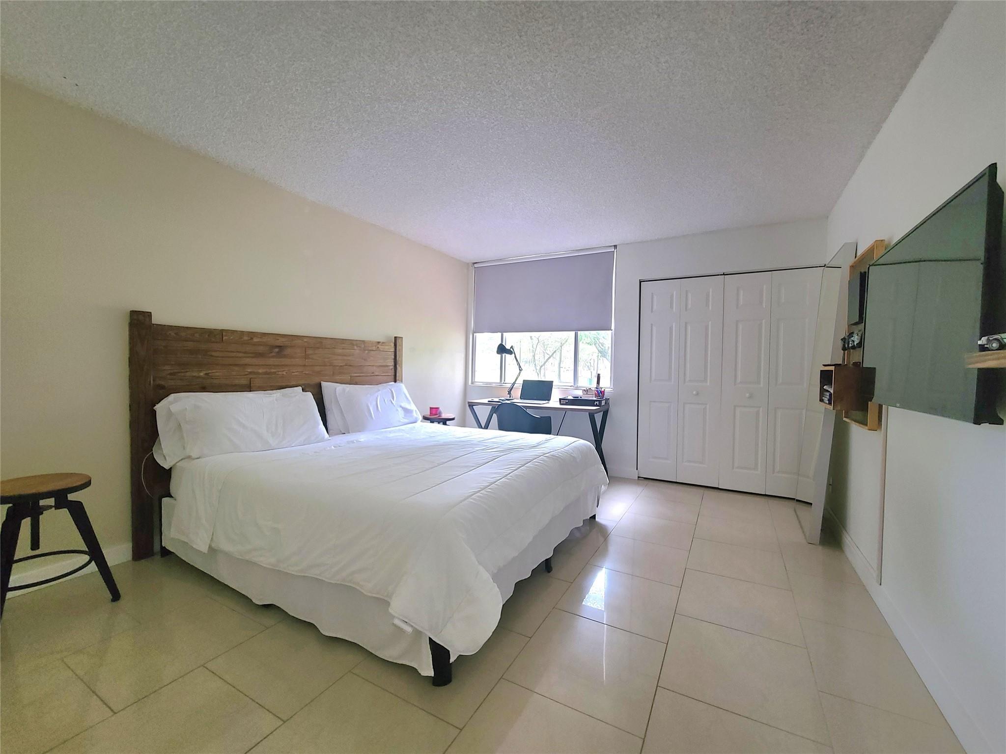 Coco Parc Condo - Residential Lease