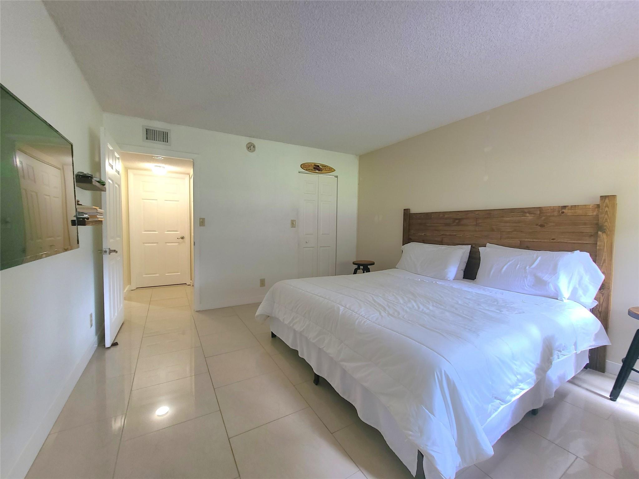 Coco Parc Condo - Residential Lease