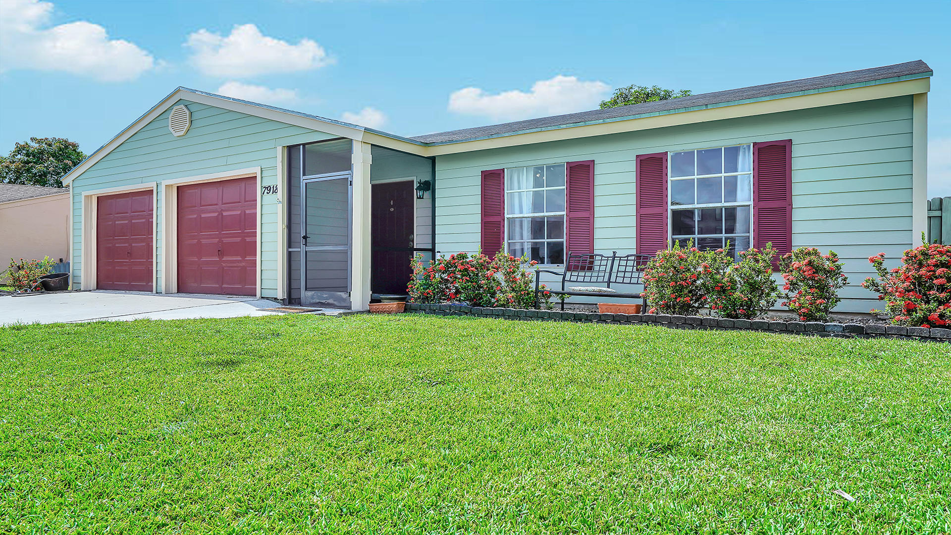 COUNTRYWOOD Country Lakes West - Residential