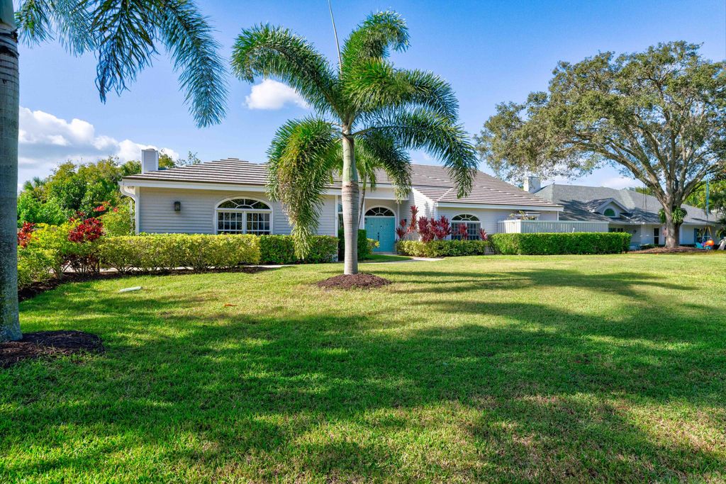 Photo of 6398 Woodlake Road, Jupiter, FL 33458 (MLS # R10932509)