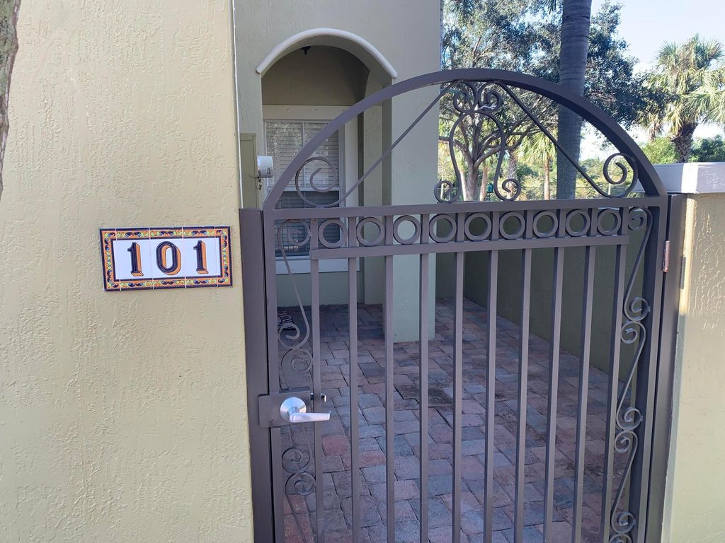 Photo of 101 Lake Monterey Circle, Boynton Beach, FL 33426 (MLS # B26034397)