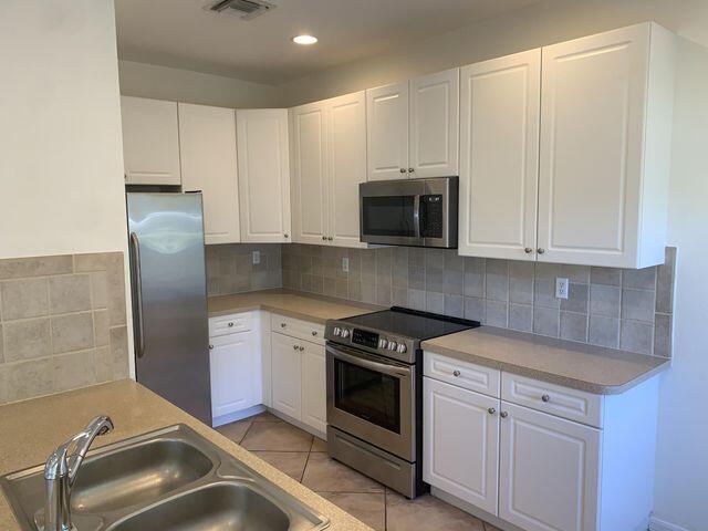 MONTEREY BAY PUD - Residential Lease