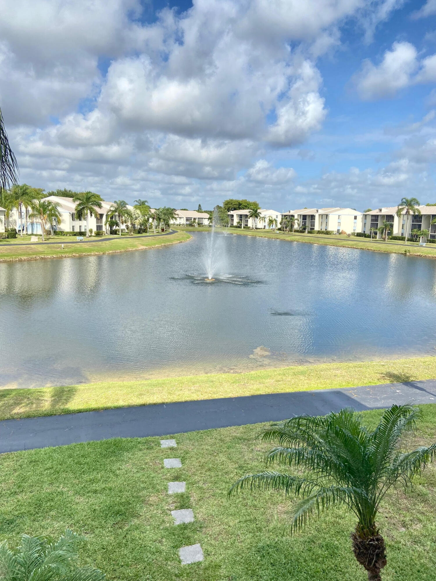 PALM CLUB VILLAGE II COND - Residential Lease