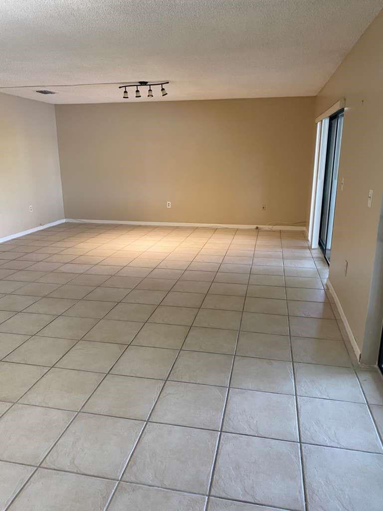 VILLAS AT THE GATE - Residential Lease