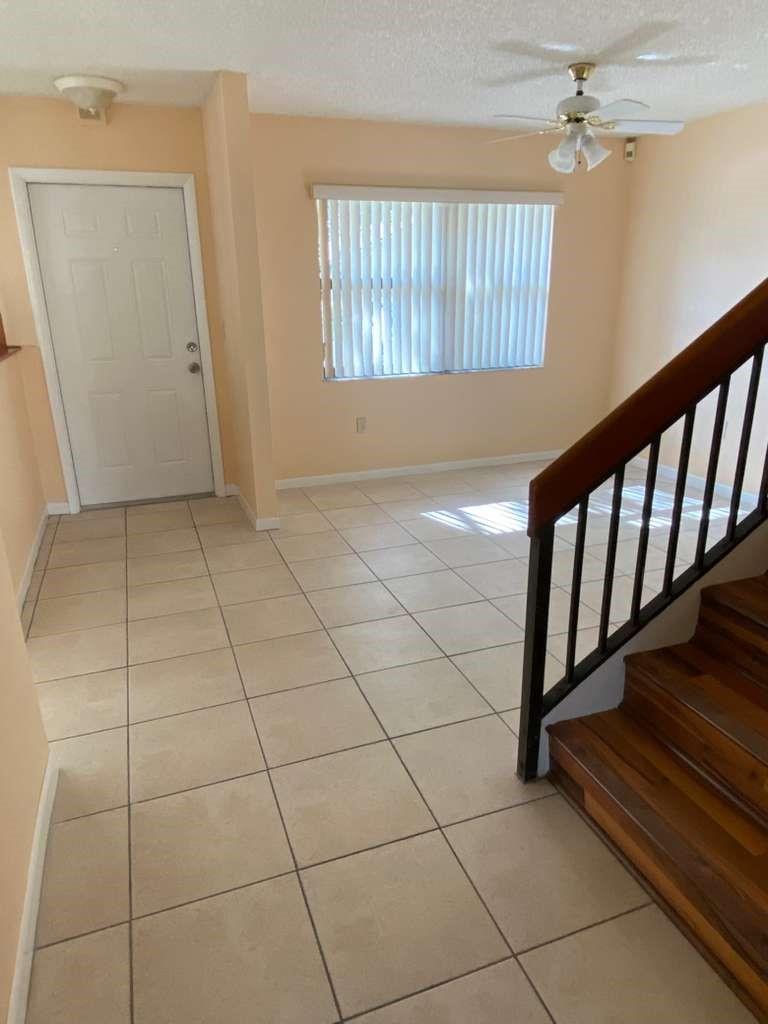 VILLAS AT THE GATE - Residential Lease