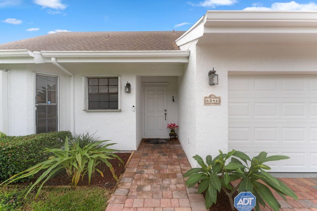 Photo of 6046 Leslie Street, Jupiter, FL 33458 (MLS # R10923072)